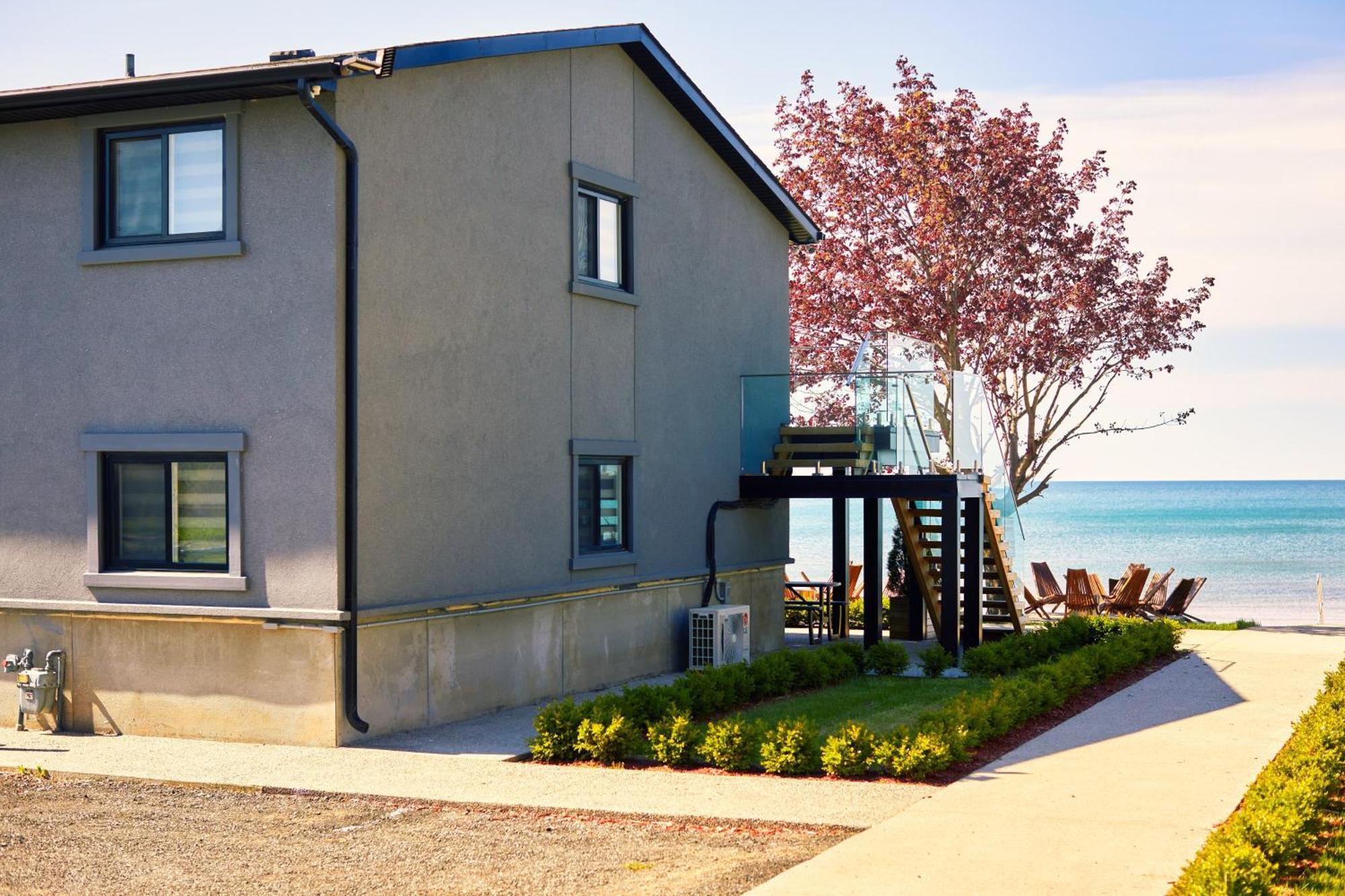 The Long Beach Resort - Beachfront Cottages & Townhouse Suites Wainfleet Exterior foto