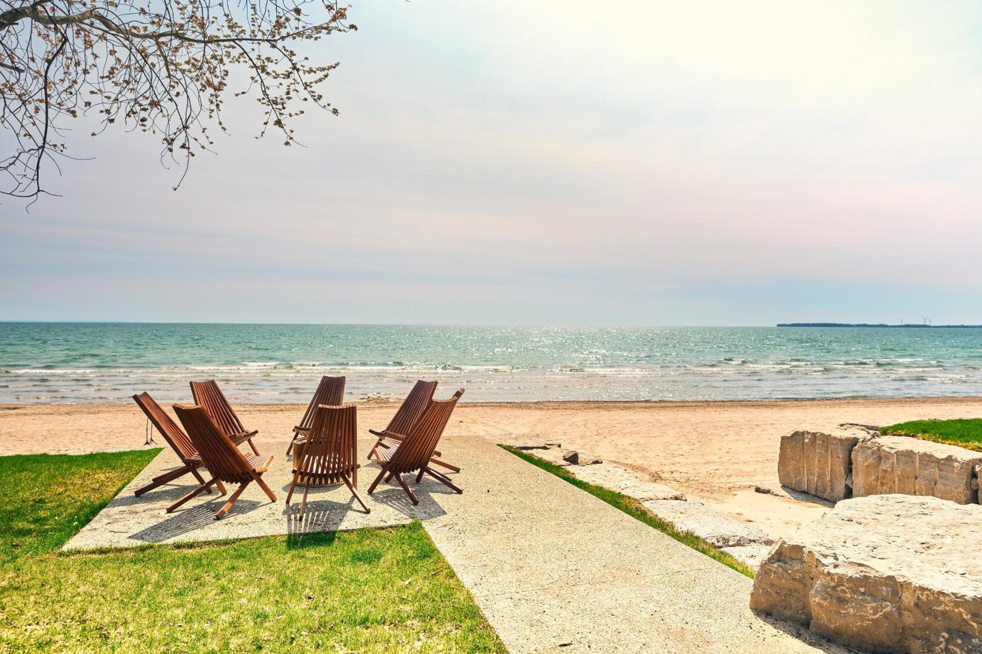 The Long Beach Resort - Beachfront Cottages & Townhouse Suites Wainfleet Exterior foto